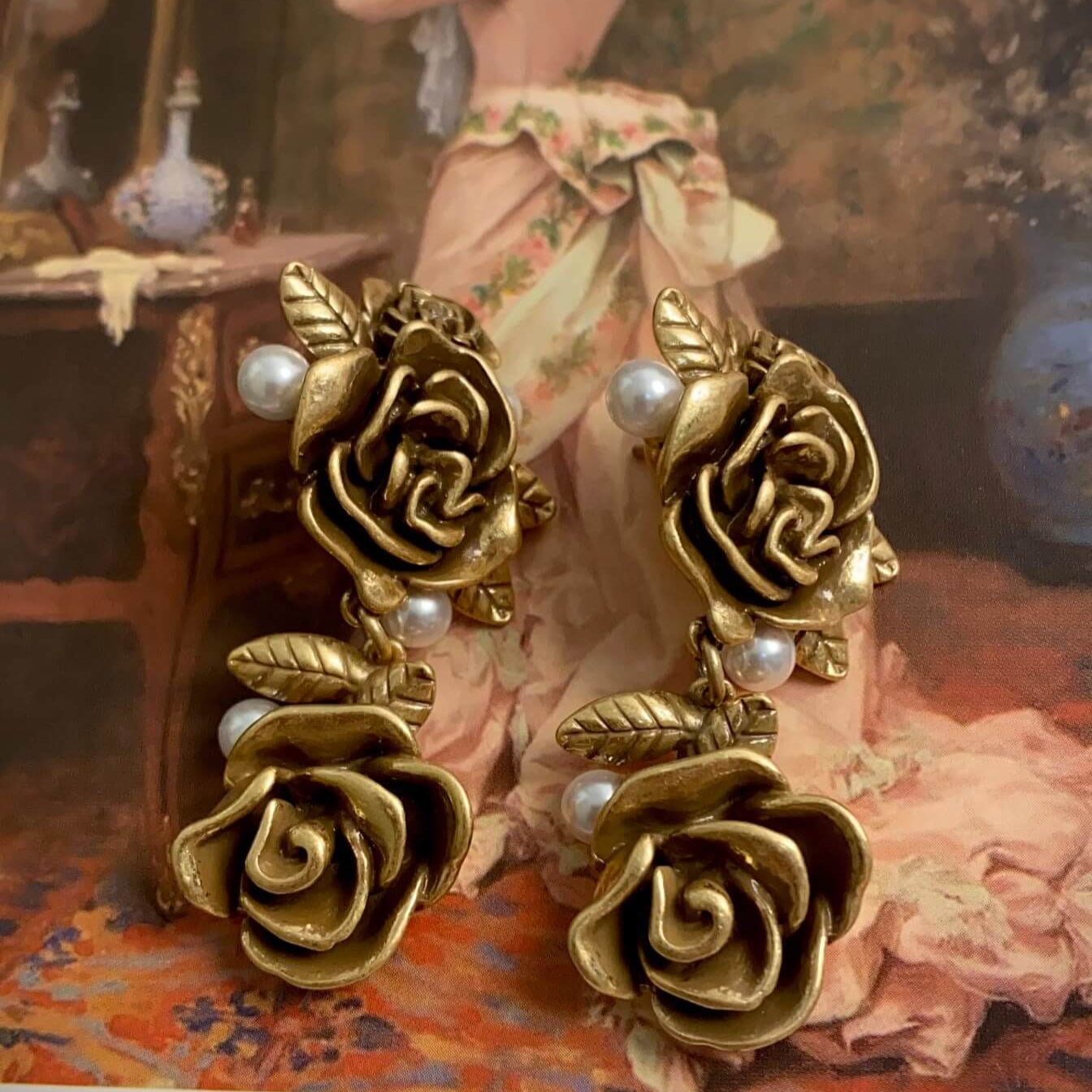 Manchester City Rose Antique Court Vintage Earrings