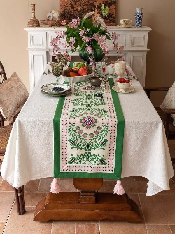 Floral Breeze Table Runner