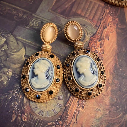 Cameo Booklet Antique Lucite Cameo Jewelry Set