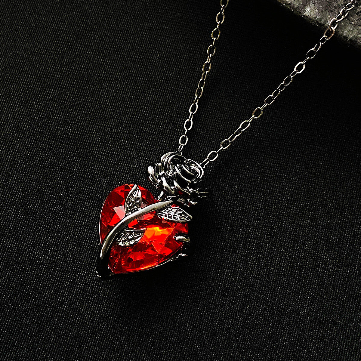 Heart Craft Rose Gothic Twisted Valentine Necklace