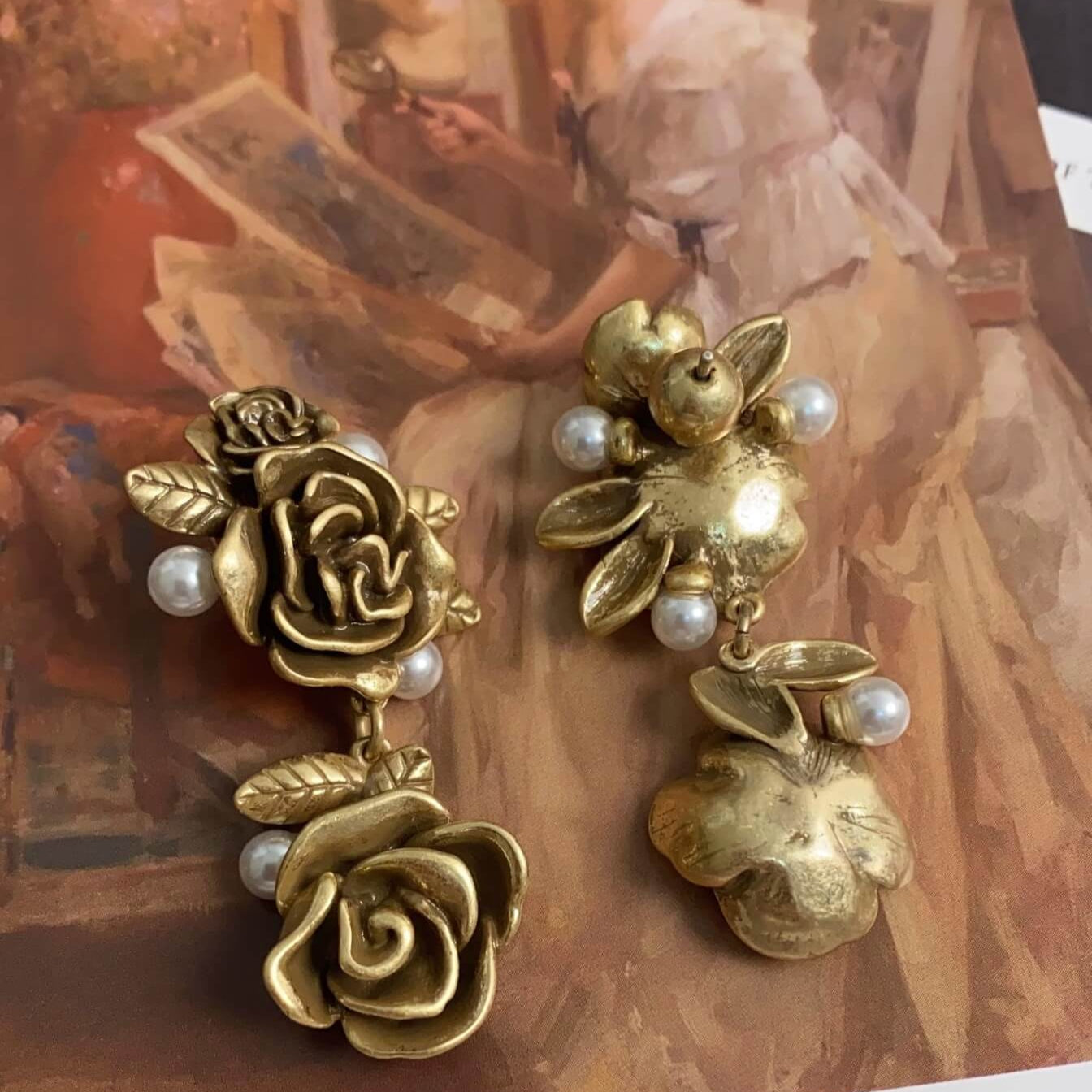 Manchester City Rose Antique Court Vintage Earrings