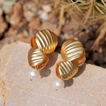 Sunset Vintage Natural Ripple Pearl Earrings