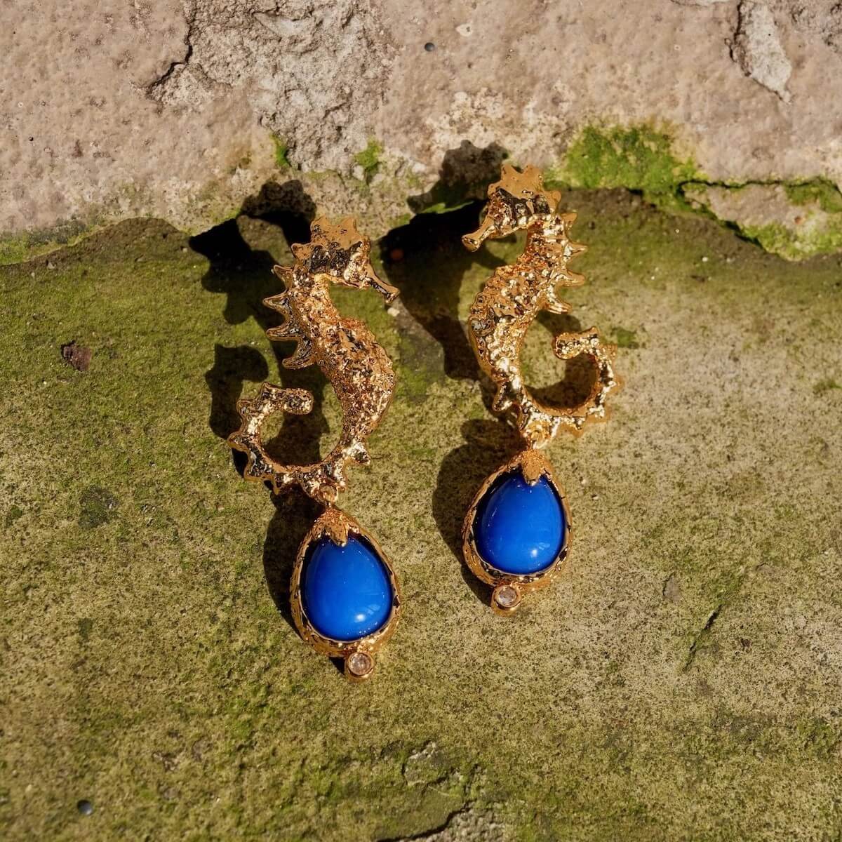 Seahorse Vintage Cameo Earrings Klein Blue