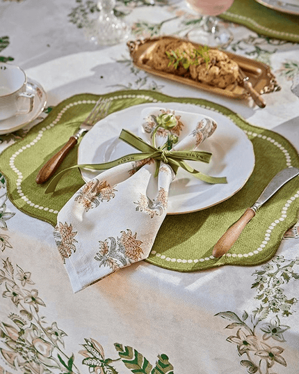 Molly's Manor Tablecloths & Placemats Set