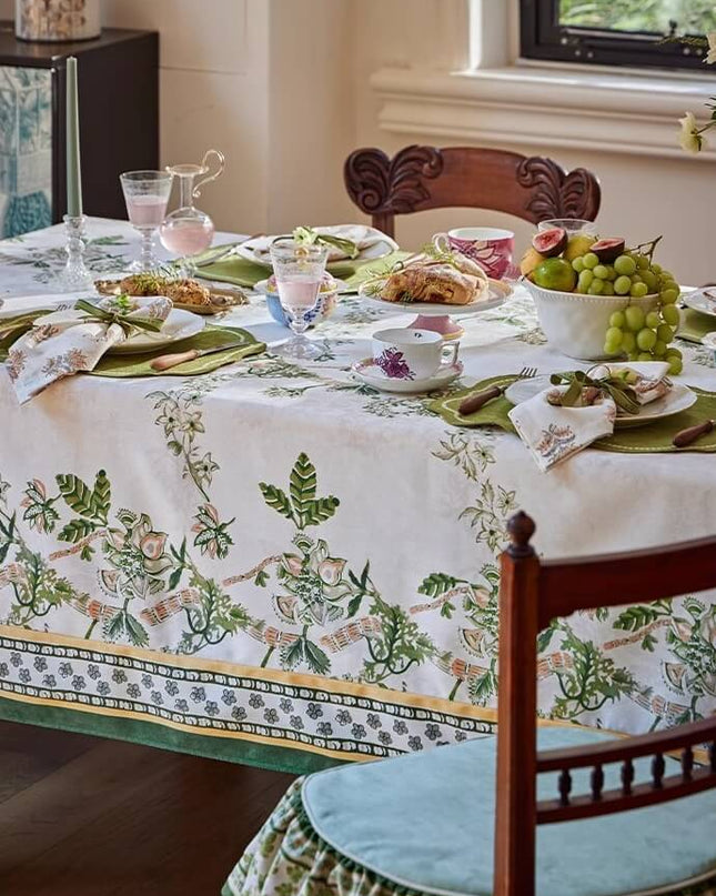 Molly's Manor Tablecloths & Placemats Set