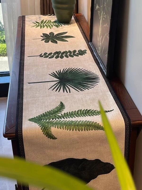 Green Leaf Whisperer Runner
