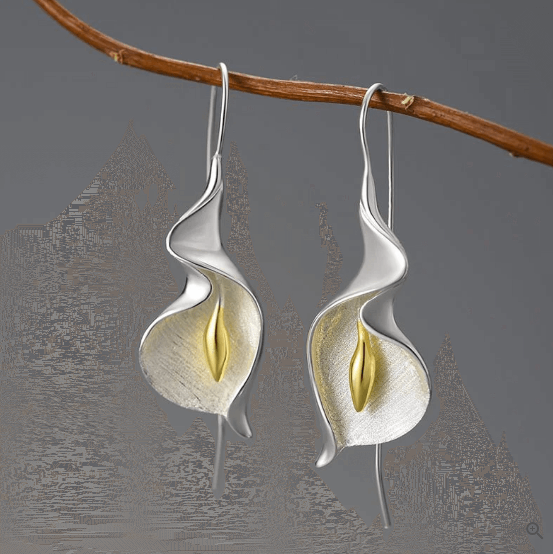 Big Calla Lily - Dangle Earrings | NEW