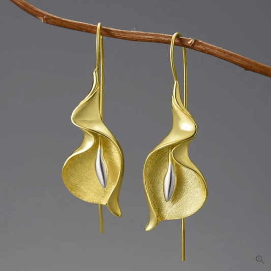 Big Calla Lily - Dangle Earrings | NEW