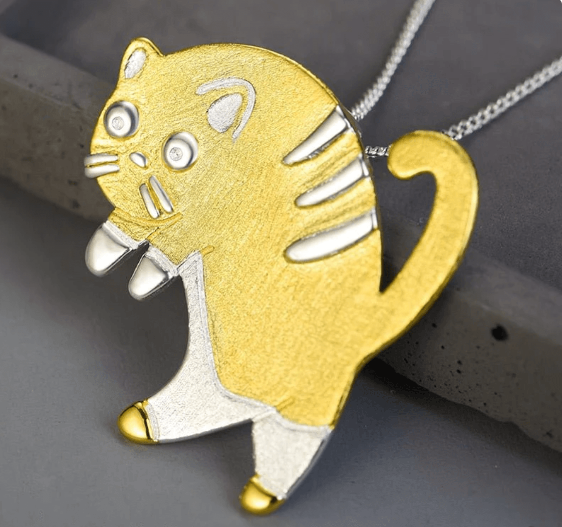 Startled Cat - Handmade Pendant