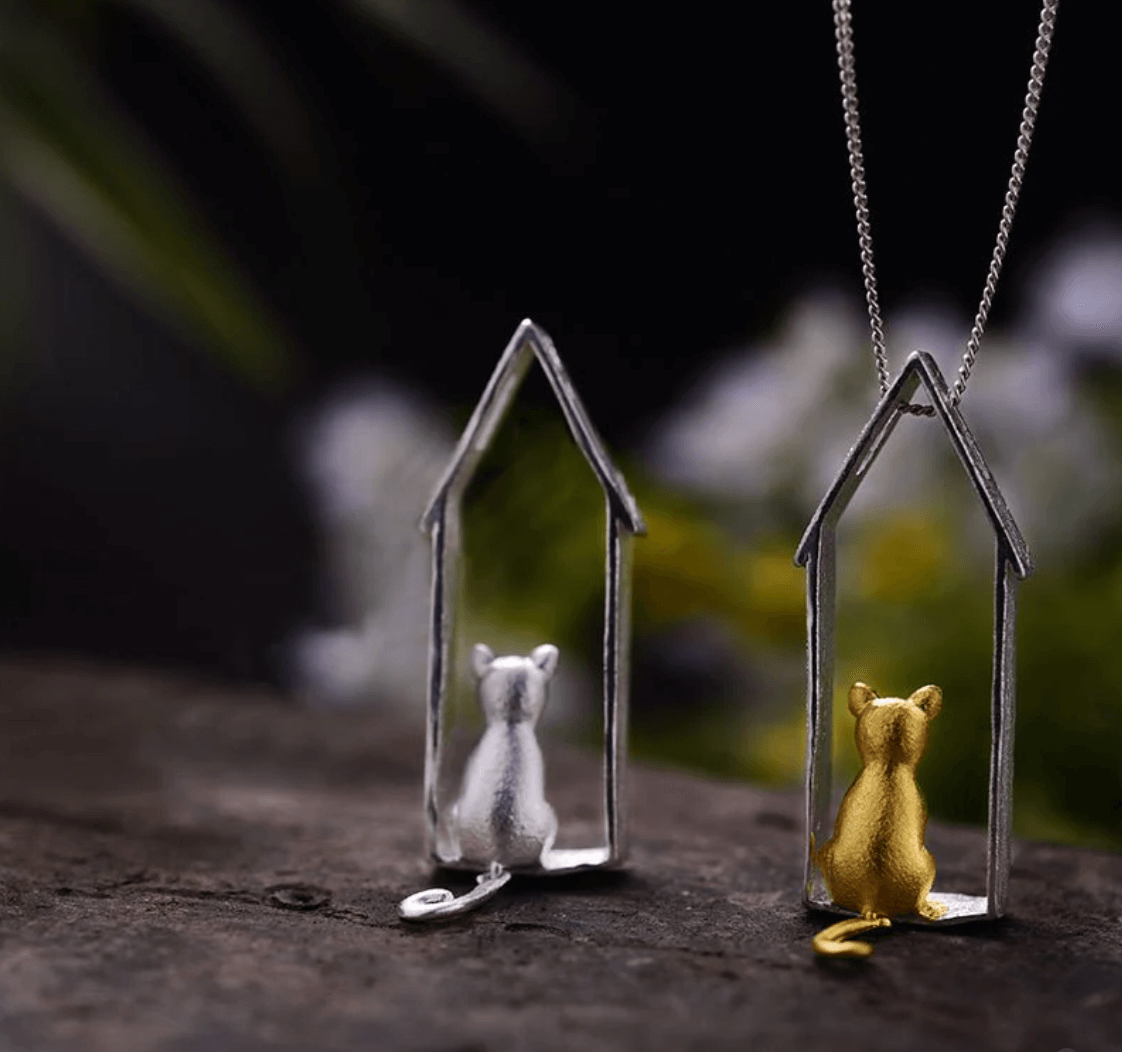 Gazing Cat - Handmade Pendant