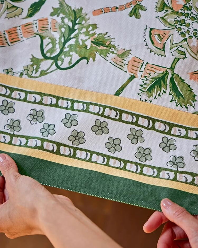 Molly's Manor Tablecloths & Placemats Set