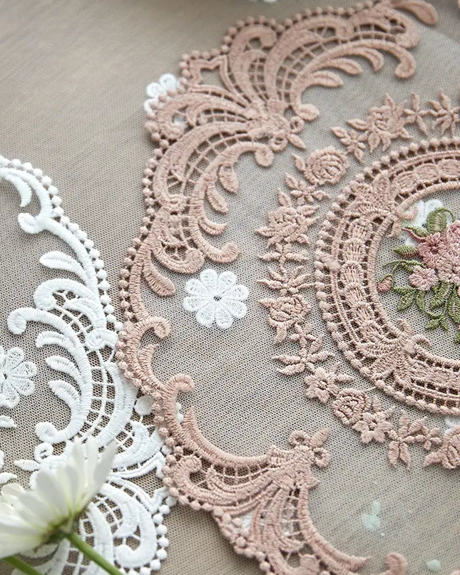 Embroidery Rose Placemat Set