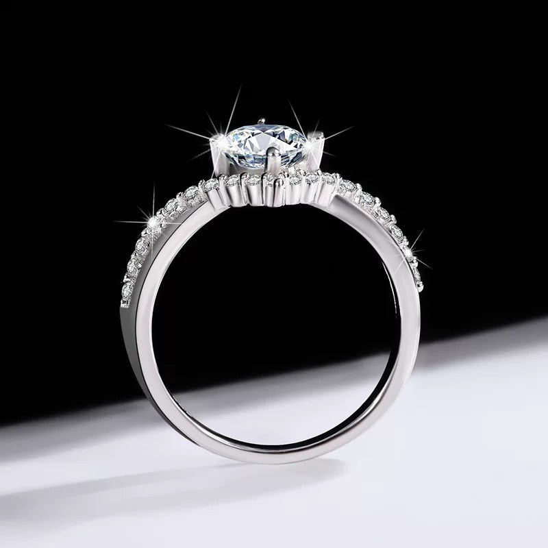 Angel's Kiss Diamond Ring