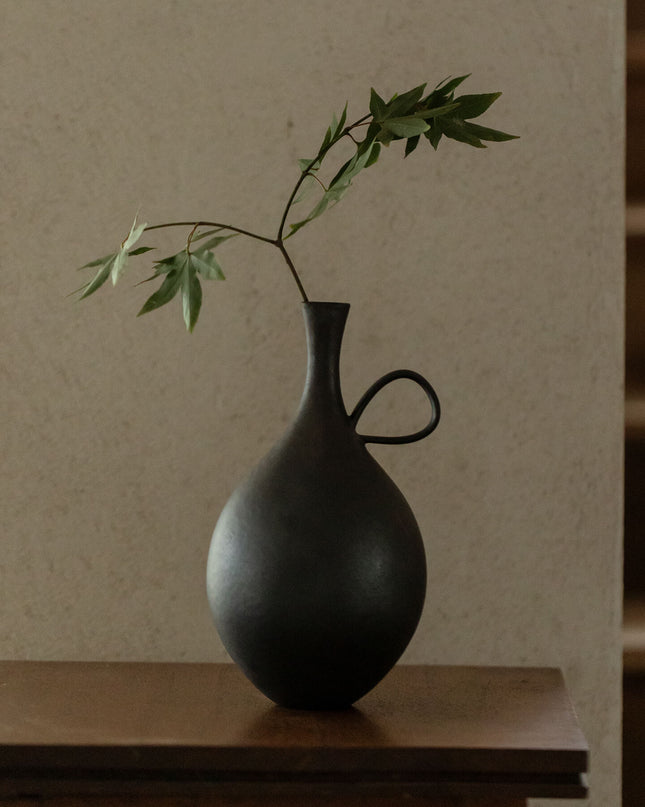 Kiln-Changed Ceramic Art Vase - Japanese Artisan