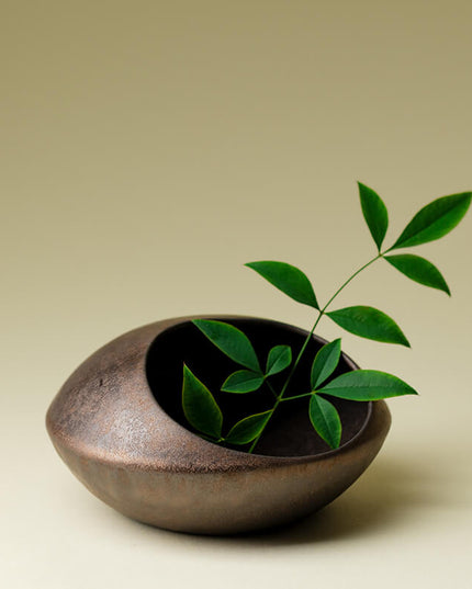 Japan Ceramic Flower Arrangement Bowl Vase