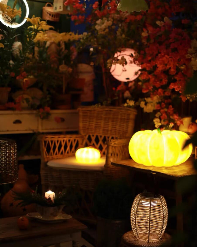 Autumn Outdoor Garden Pumpkin Lighting - Thanksgiving Edition