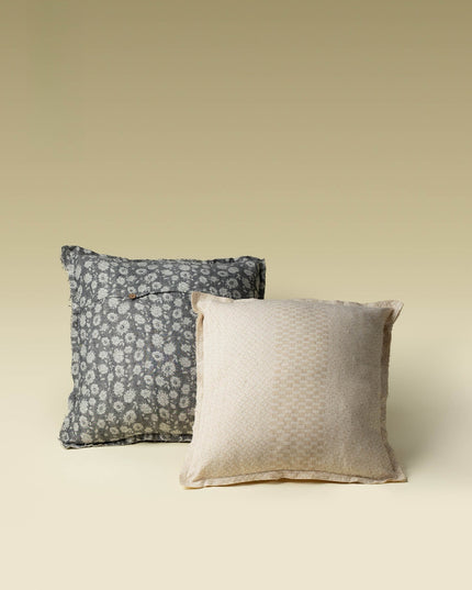Modern Bedroom Cushion & Throw Pillows