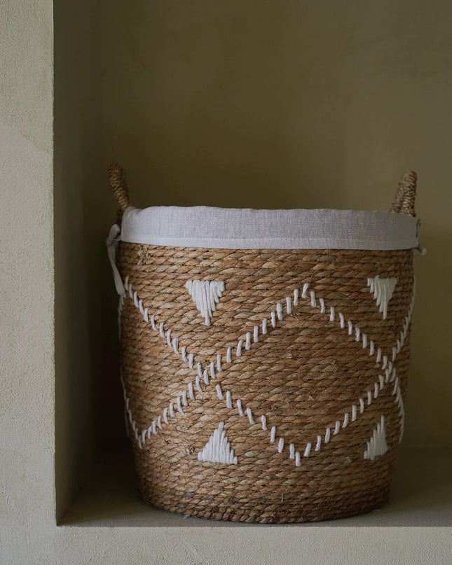 Eco-friendly Hand Woven Grass Storage