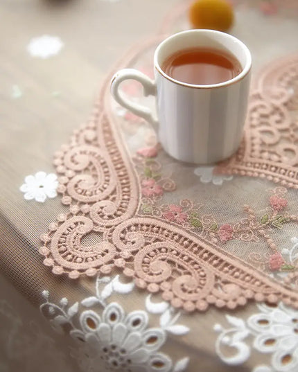 Oval Lace Placemat