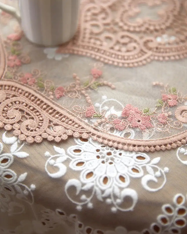 Oval Lace Placemat