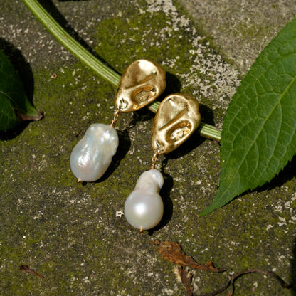 Daydream Vintage Baroque Pearl Earrings