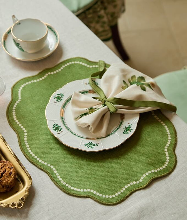 Molly's Manor Tablecloths & Placemats Set