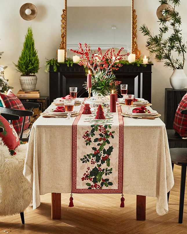 Berry Table Runner: Halloween Edition