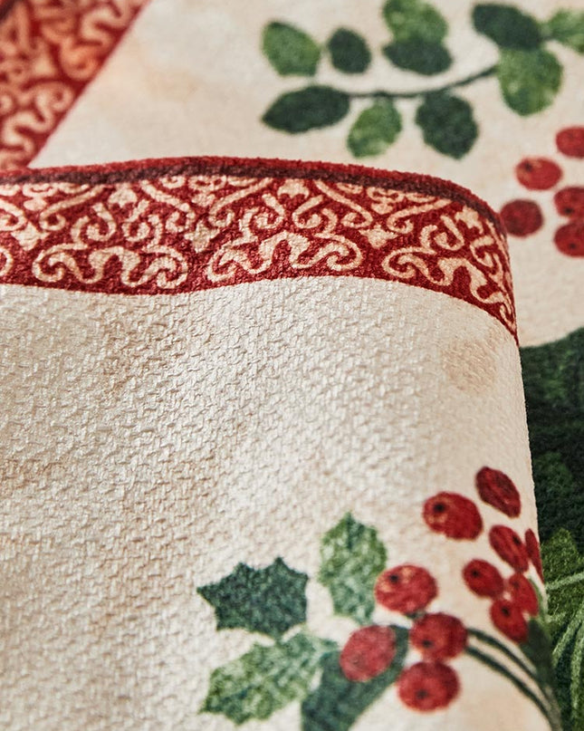 Berry Table Runner: Halloween Edition